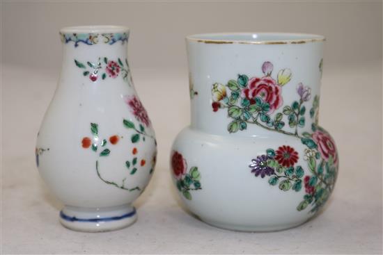 Two Chinese famille rose vases, 18th and 19th century, 10cm